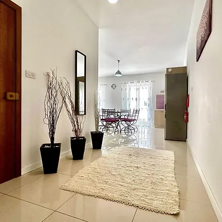 Apartment Contemporary 2br Apt With Balcony In St Pauls Bay St. Paul's Bay